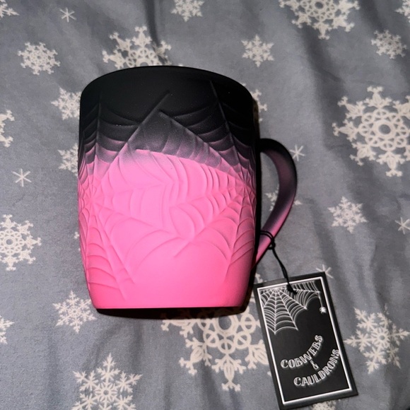 Halloween cobwebs and cauldrons ombre spiderweb mug - Picture 1 of 5